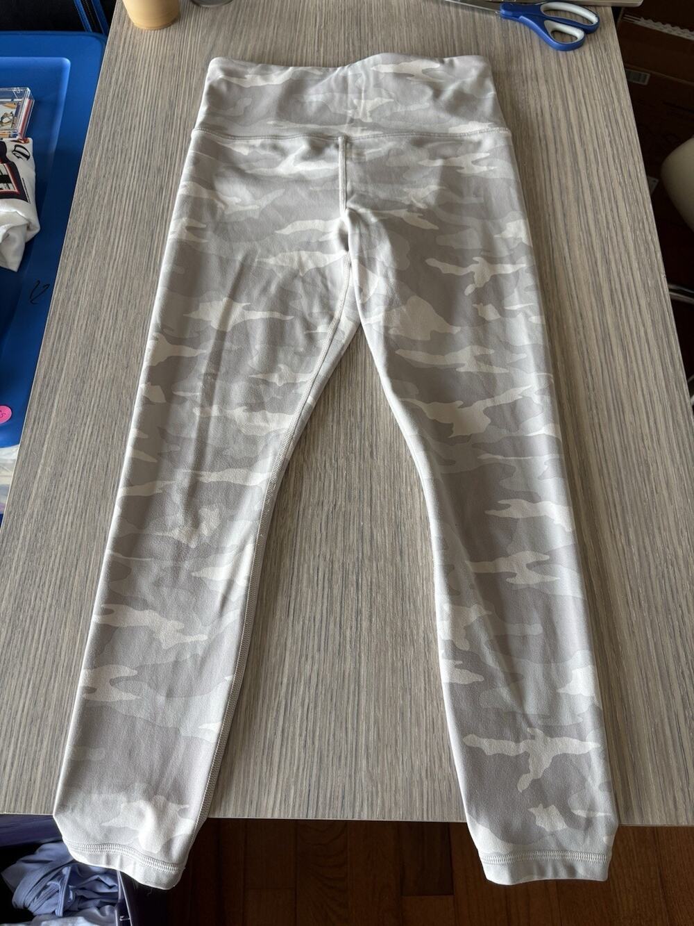 Athleta Elation 7/8 Tight Leggings Size S Gray White Camo High Rise Yoga Pants
